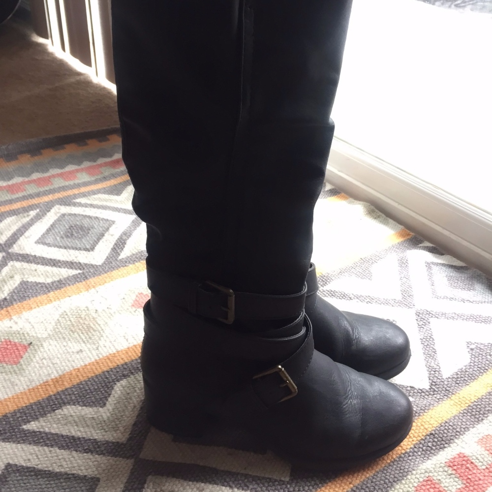 Knee High Black Healed Boots 8